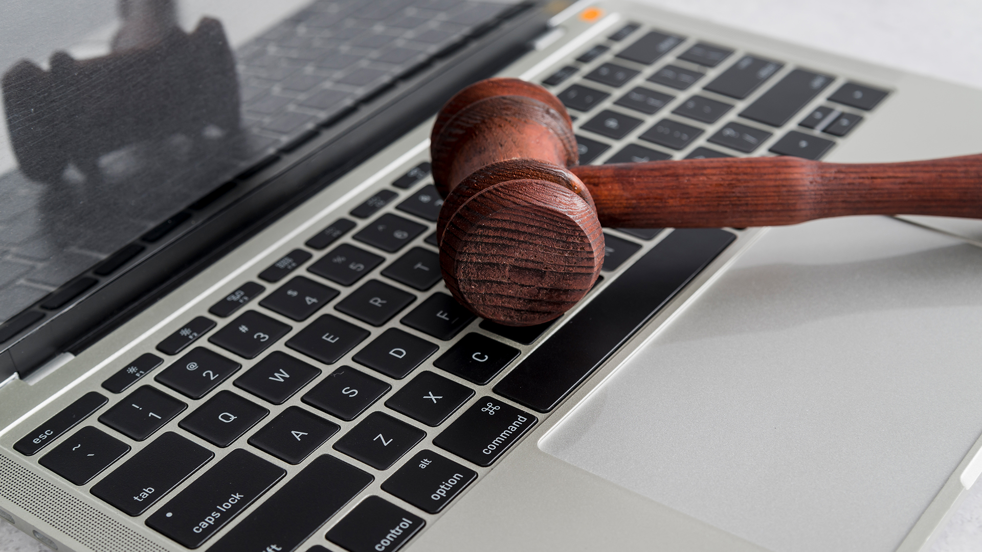 zakonske-regulative-za-online-b2b-prodavnice